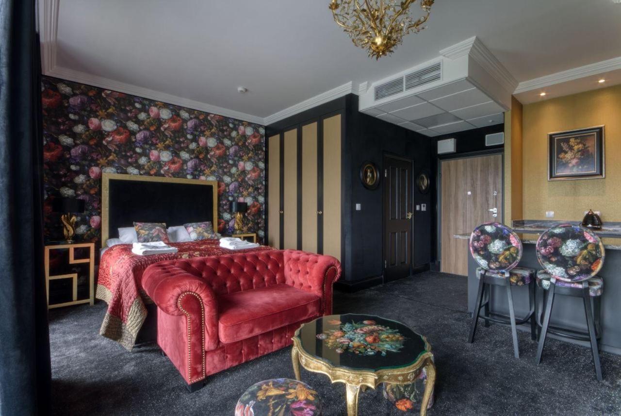 Prymasa Tysiaclecia 83A By Homeprime Warsaw Exterior photo